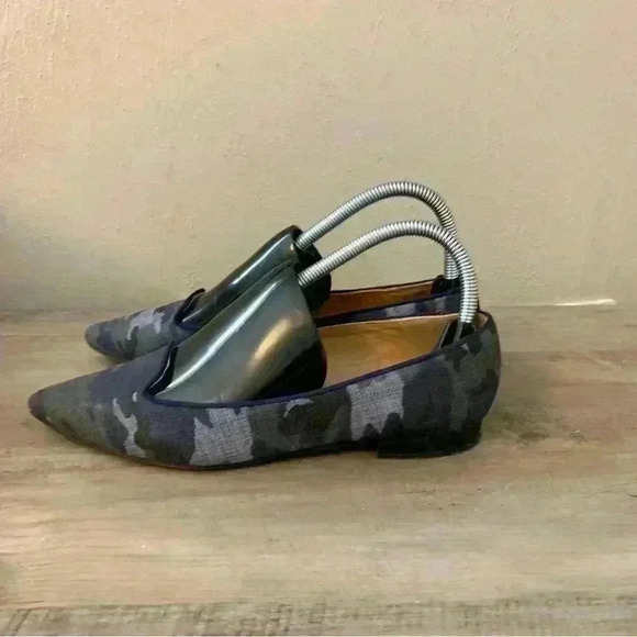 Anthropologie Jon Josef Gatsby Camo Print Pointed Toe Loafer Size 7M - Picture 3 of 7